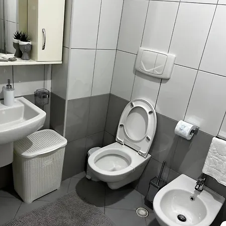 Sindi's Daily Durrës